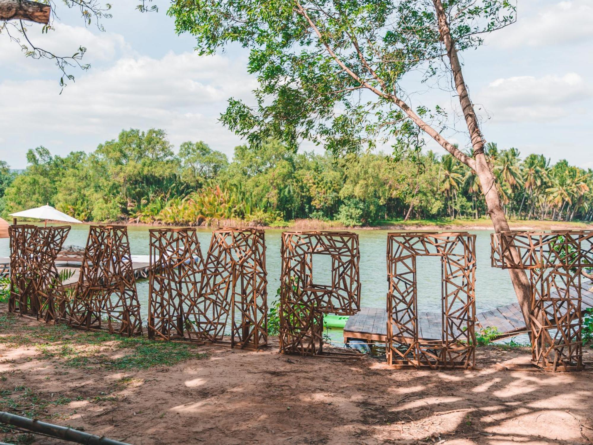 Devi Kampot Resort At Phum Kampot Extérieur photo