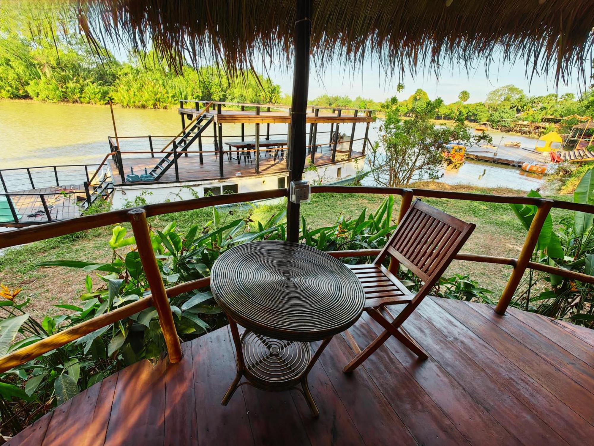 Devi Kampot Resort At Phum Kampot Extérieur photo